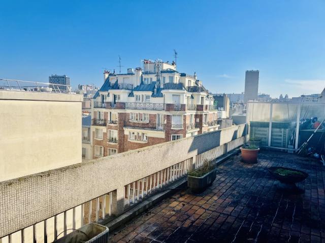 2 Pièces avec Belle Terrasse de 32 m²