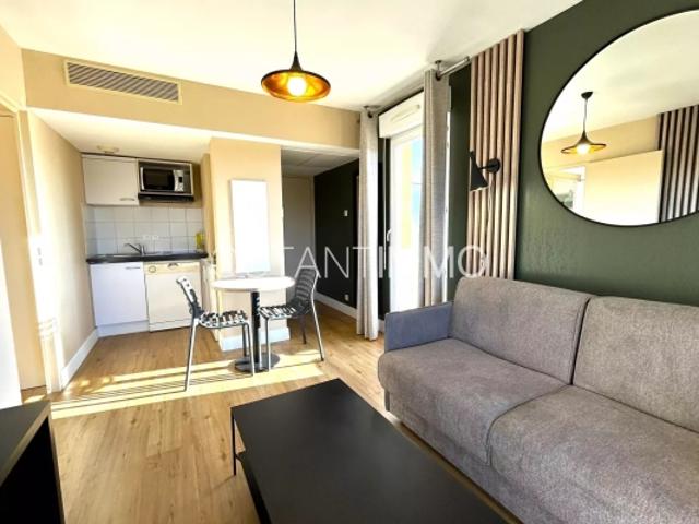2 PIECES AVEC GRANDE TERRASSE VUE GOLF