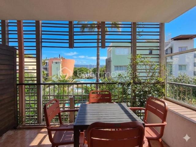 2 pièces avec parking et piscine au port d'Antibes
