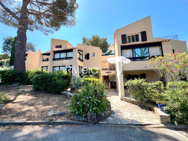 2 Pieces Avec Terrasse Aux Calanques ! 48m² Cavalaire sur Mer