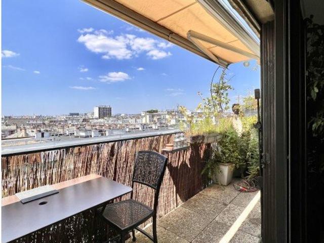 2 Pièces avec TERRASSE DE 12 M² Rue Coysevox Paris 18è