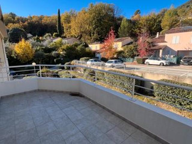 2 pieces avec terrasse