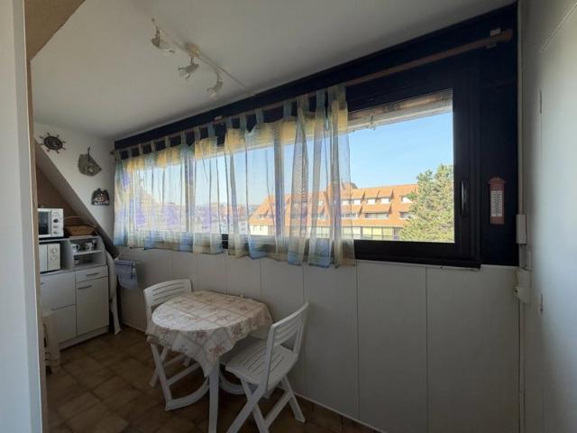 2 PIÈCES + CABINE