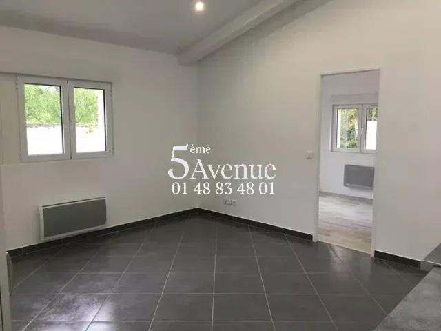 2 PIECES CENTRE VILLE BOISSY