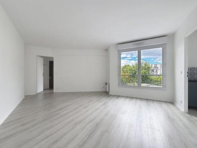 2 Pièces de 48m² + terrasse et parking