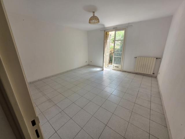 2 PIECES DE 35M2 AVEC 20M2 D'EXTERIEUR QUARTIER LIBÉRATIO
