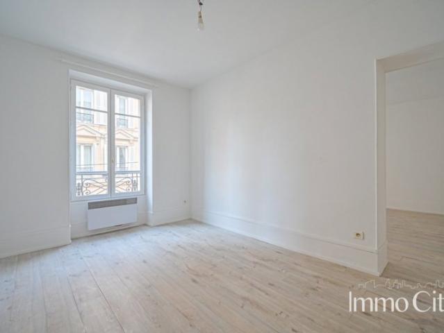2 pièces de 36m² en bon état, Quartier des Ternes, Paris