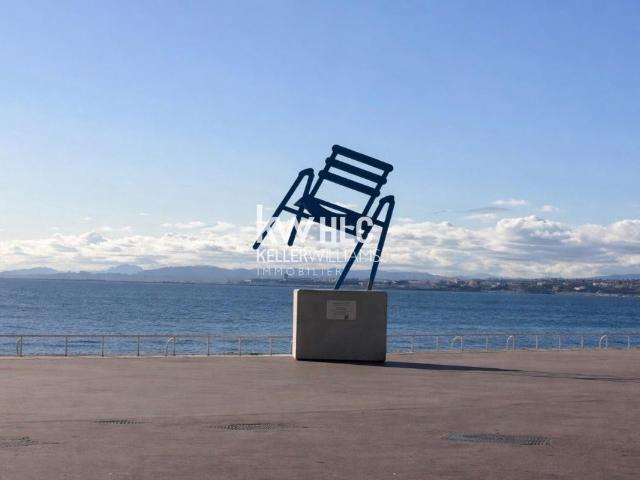 2 PIECES EN VENTE A NICE LE PORT