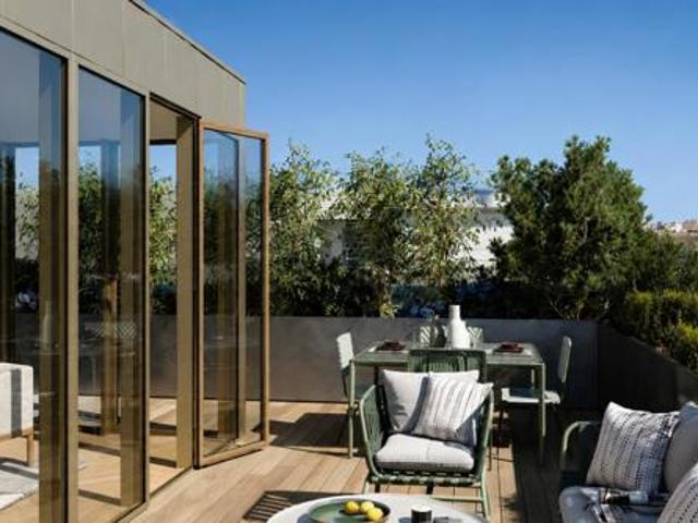2 PIECES EN ETAGE AVEC BALCON