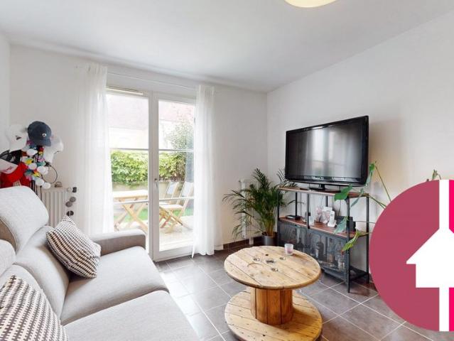 2 PIECES EN REZ DE JARDIN MEUBLE