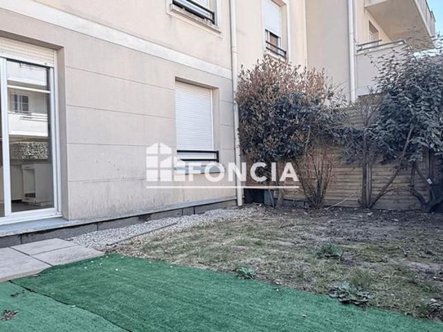 2 pièces en rez de jardin Résidence privée
