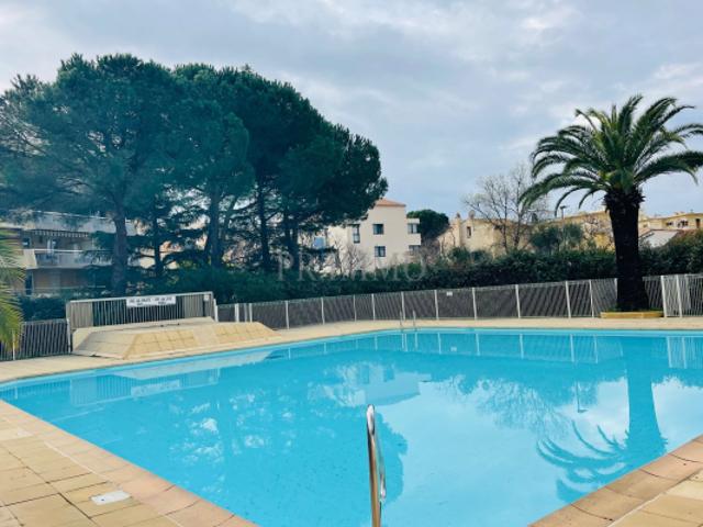 2 pièces Fréjus plage résidence avec piscine