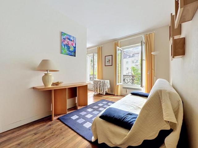 2 pièces habitable avec accès sur parc arboré