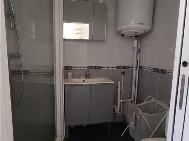 2 pièces Meublé 31,78 m² 2ème étage Colocation non autorisée