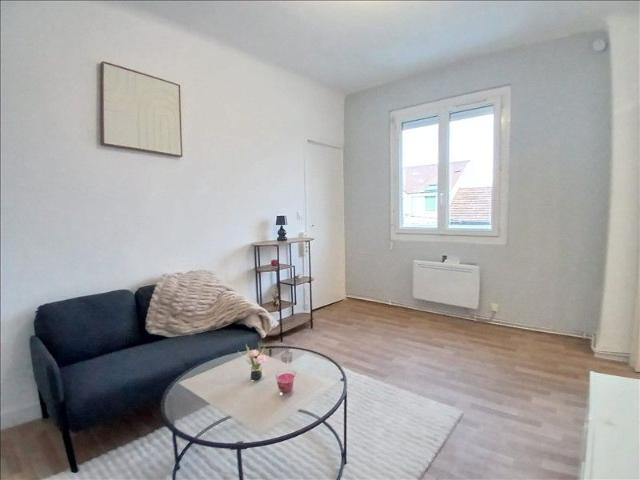 2 pièces Meublé 33,03 m² 2ème étage Colocation non autorisée