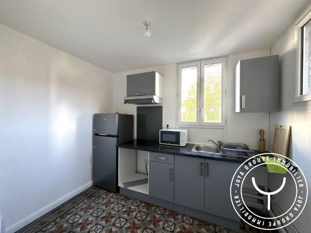 2 PIECES MEUBLE 37 M2 VITRY SUR SEINE
