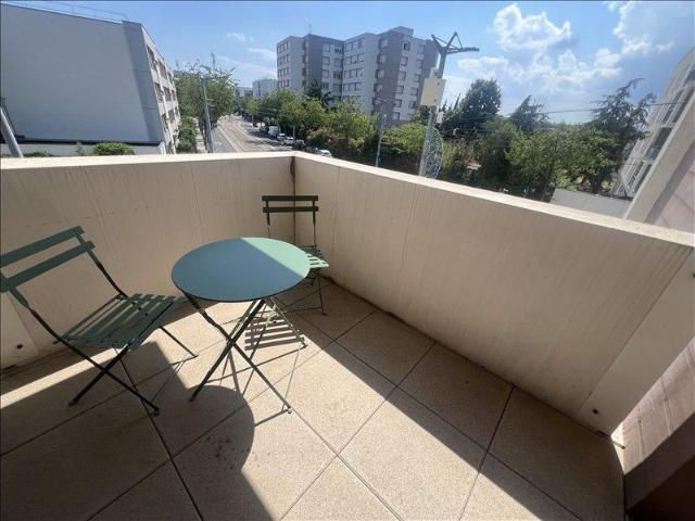 2 pièces Meublé 41,59 m² 2ème étage Colocation non autorisée