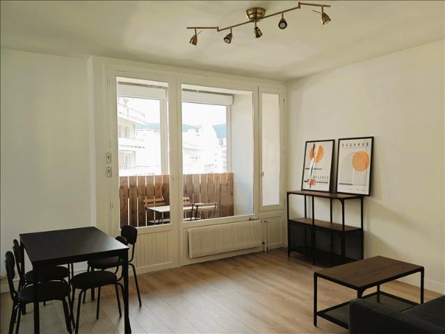 2 pièces Meublé 47,25 m² 4ème étage Colocation non autorisée