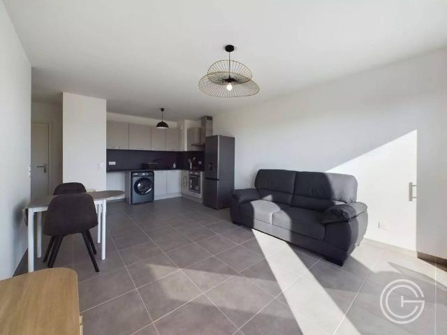 2 PIECES MEUBLE AVEC GARAGE 94 CYRILLE BESSET CAGNES SUR MER
