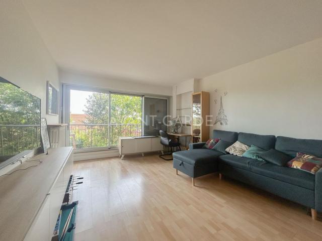 2 Pièces Meublé Boulevard Saint Denis 92400 Courbevoie