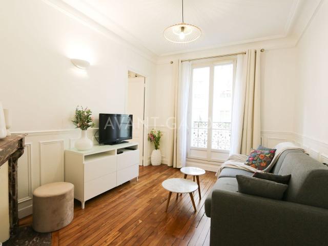 2 pièces meublé Rue Cler 75007 Paris