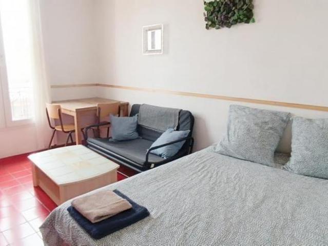 2 pieces meubles a clichy la garenne