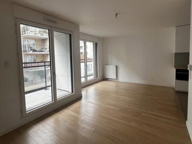 2 PIECES MONTROUGE CENTRE