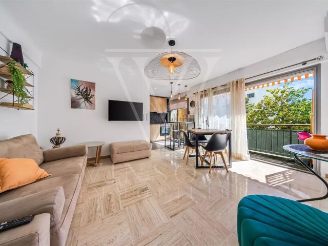 2 pièces rénové proche Square Carnot au calme 37m² Cannes