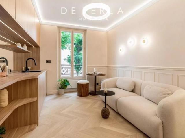 2 pièces refait à neuf par architecte à Ecole Militaire Paris 15