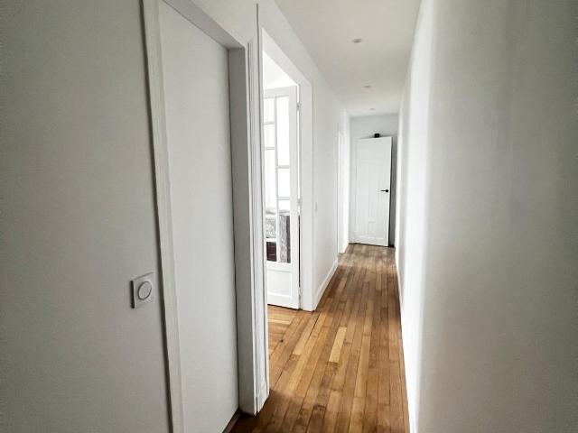2 PIÈCES / REFAIT À NEUF