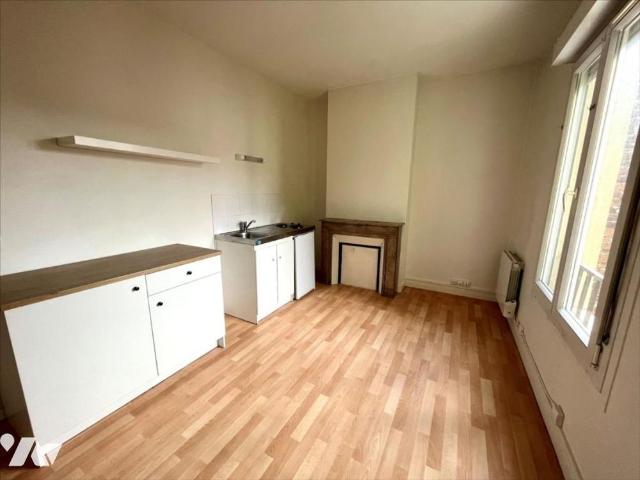 2 PIECES RUE DE VESLE 51100 REIMS
