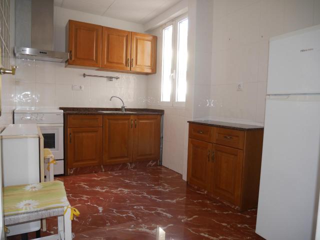 2º PISO EN ALQUILER EN PETRER ZONA CAMPET CON GUARDILLA