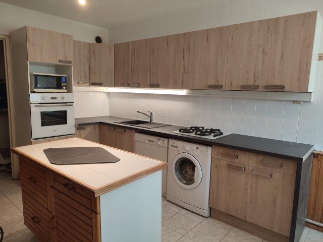2 Places/3 libres dans colocation T5 meublé