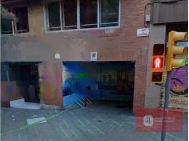 2 plazas del parking por el precio del uno!