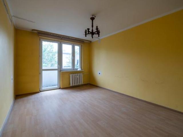2 pokoje z możliwością przerobienia na 3 z balkonem