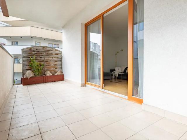 Osobna kuchnia/duży balkon/Miasteczko Wilanów