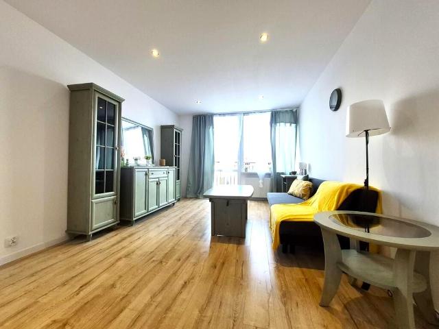 2 pokoje + balkon, po remoncie, 50 m2 Elfów 35 Tychy