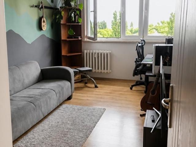 Sprzedam 2 pokojowe mieszkanie 37 m² z balkonem na Woli