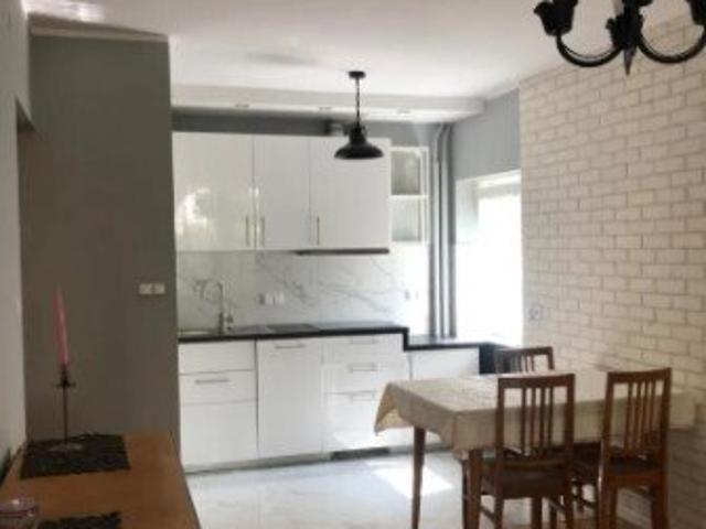 2 pokojowe mieszkanie po remoncie z balkonem w centrum Warszawy
