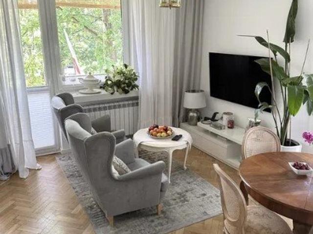 2 pokojowe mieszkanie po remoncie z balkonem i piwnicą