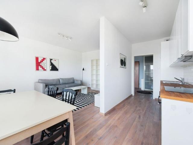 2 pokojowe mieszkanie przy ulicy Dąbskiej 55.8 m²