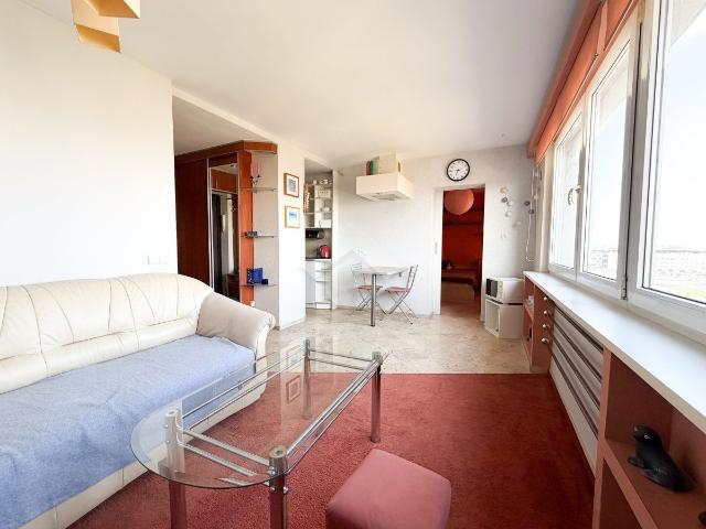 2 pokojowe mieszkanie z widokiem Jana Brożka 30m2