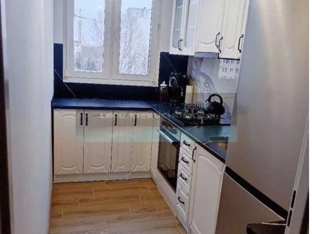 2 pokojowe mieszkanie z balkonem i piwnicą na Targówku