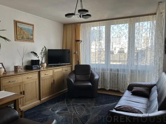 Polecam 2 pokojowe mieszkanie z balkonem na Woli, 37 m²