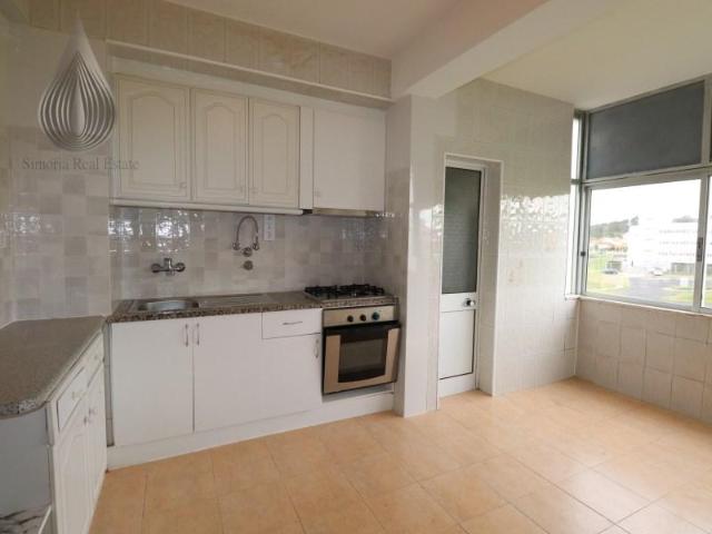 2 quarto, Torres Vedras Torres Vedras LS101010248