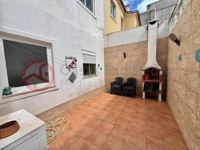2 quarto, Almada Almada LS102161903