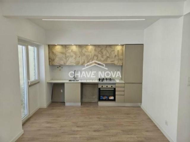 2 quarto, Almada Almada LS95417236
