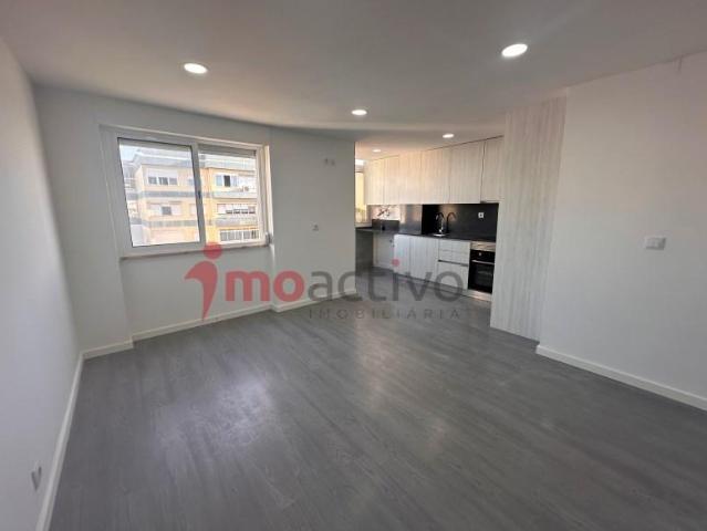 2 quarto, Almada Almada 101011140