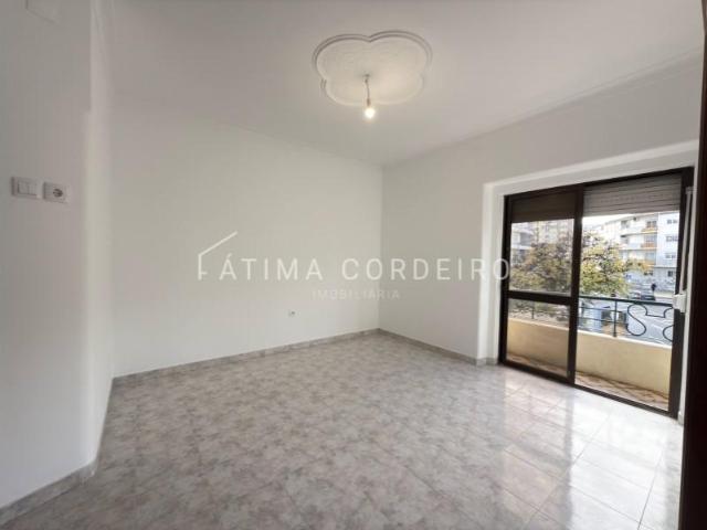 2 quarto, Almada Almada 102260672