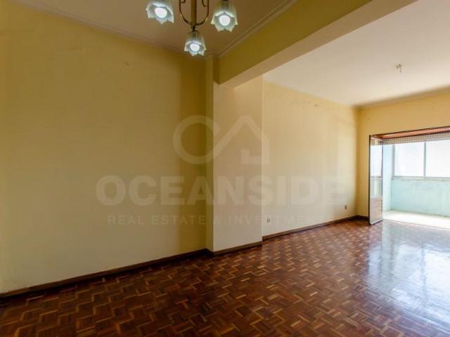 2 quarto, Almada Almada 104830674